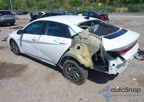 2024 Hyundai Elantra Sel из США, поврежденный, VIN KMHLM4DG1RU721834